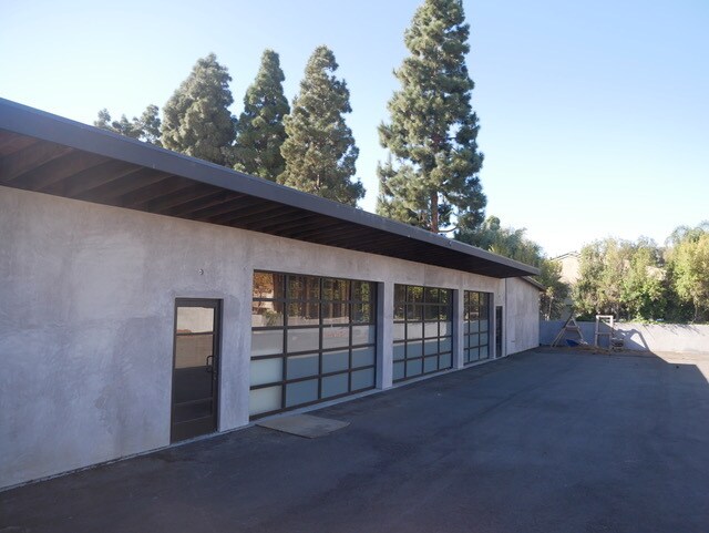 More Photos Of 831 N Olive St, Ventura Warehouse For Sale