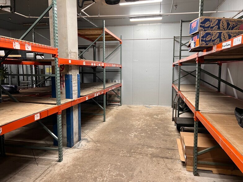 More Photos Of 6960-6972 NW 50th St, Miami Warehouse For Lease