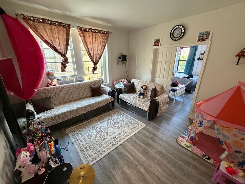More Photos Of 3552 94th St, Flushing Apartments For Sale
