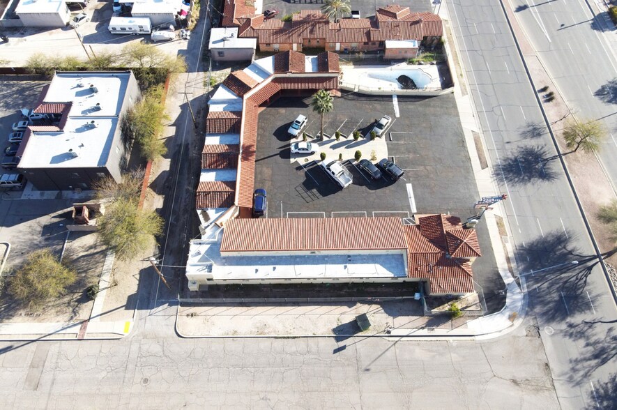 More Photos Of 1650 N Oracle Rd, Tucson Hotel For Sale