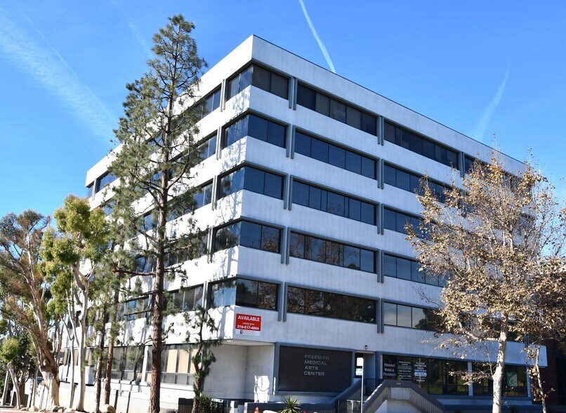 Primary Photo Of 301 N Prairie Ave, Inglewood Medical For Sale