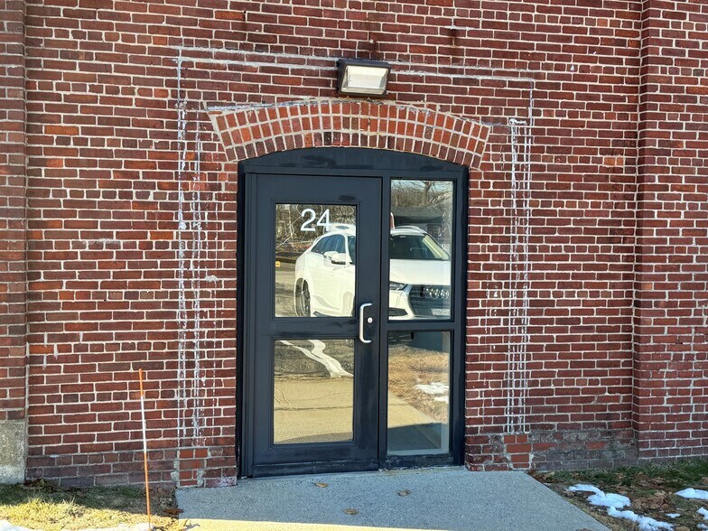 More Photos Of 125 Presumpscot St, Portland Office For Lease