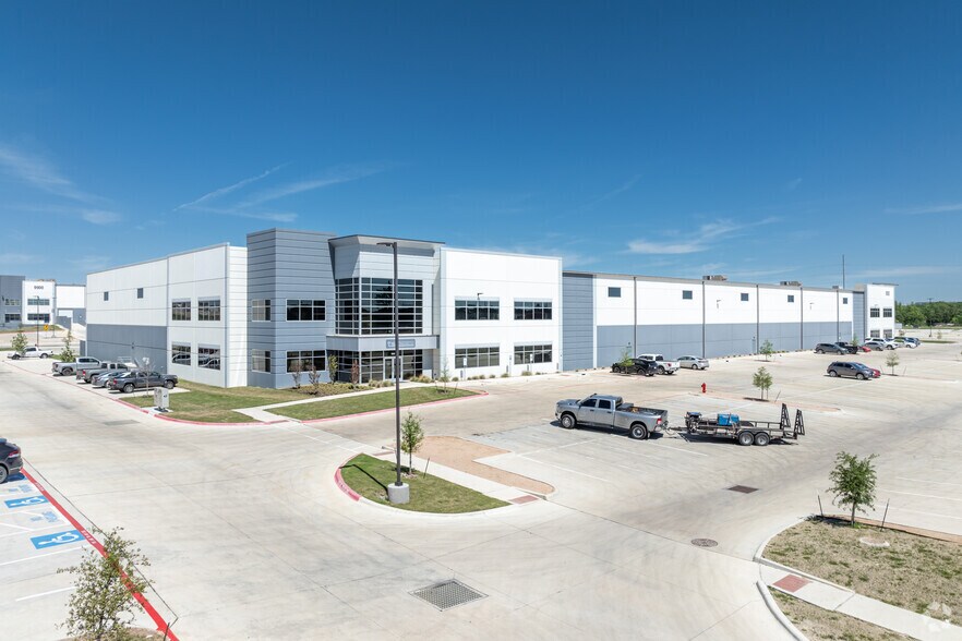 Primary Photo Of 9800 Decker Ln, Austin Warehouse For Lease