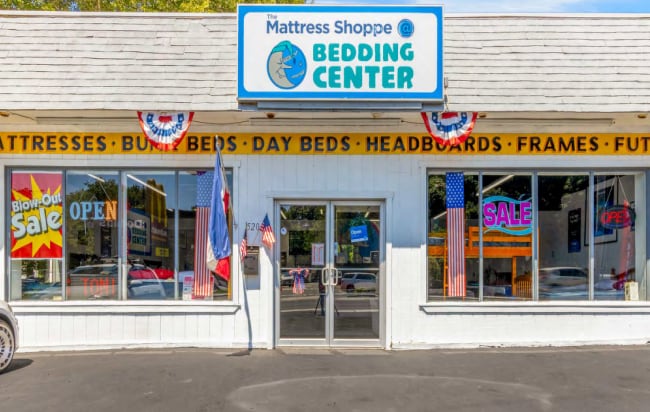 More Photos Of 520 Pleasant St, Attleboro Freestanding For Sale