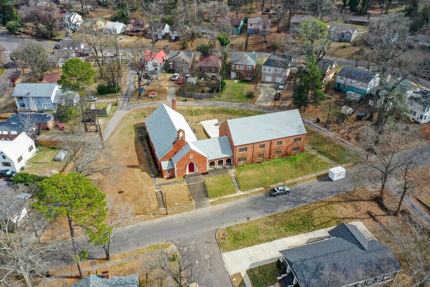 More Photos Of 2001 Avenue Z, Birmingham Religious Facility For Sale