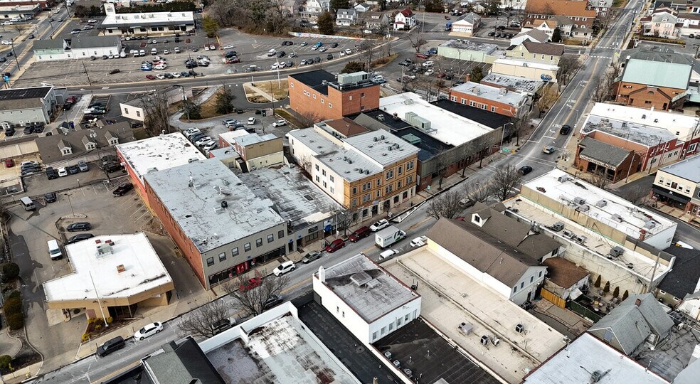 More Photos Of 24 Main St, Toms River Bank For Lease