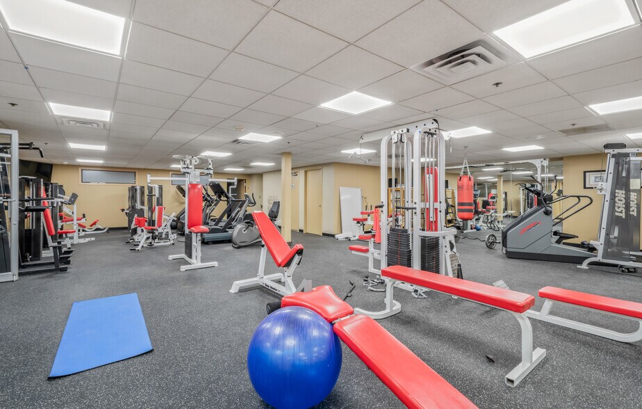 More Photos Of 63 Glover Ave, Norwalk Medical For Sale