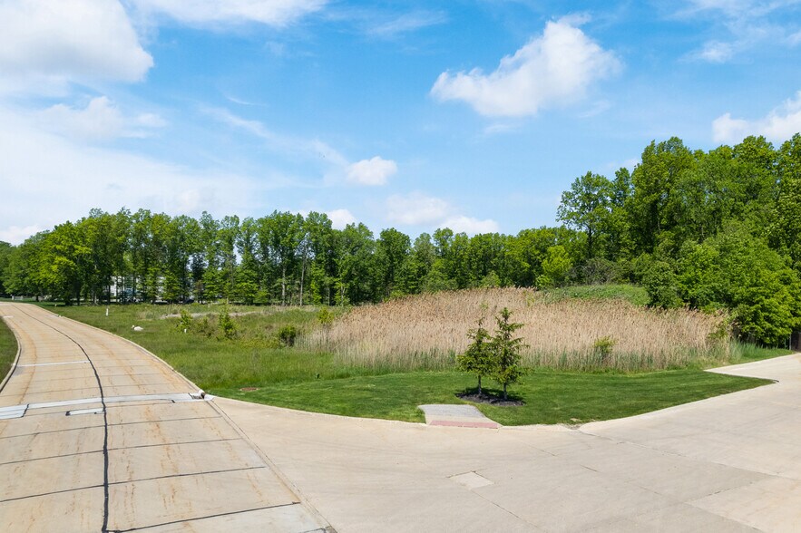 More Photos Of Viking Pky, Westlake Land For Sale