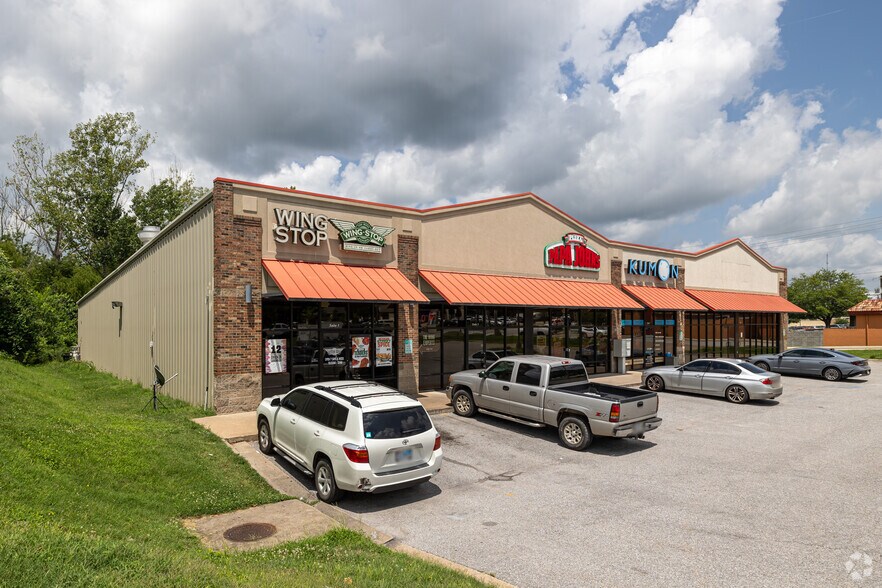 Primary Photo Of 231 N Walton Blvd, Bentonville Storefront For Lease