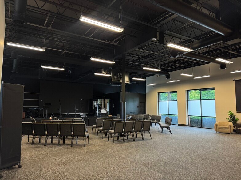 More Photos Of 13600 NE 84th St, Vancouver Freestanding For Lease