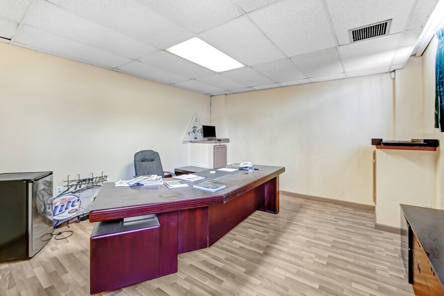 More Photos Of 2396 E Steel Rd, Colton Warehouse For Lease