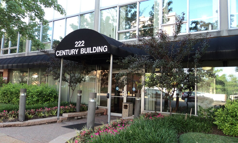 More Photos Of 222 S Meramec Ave, Clayton Office For Lease
