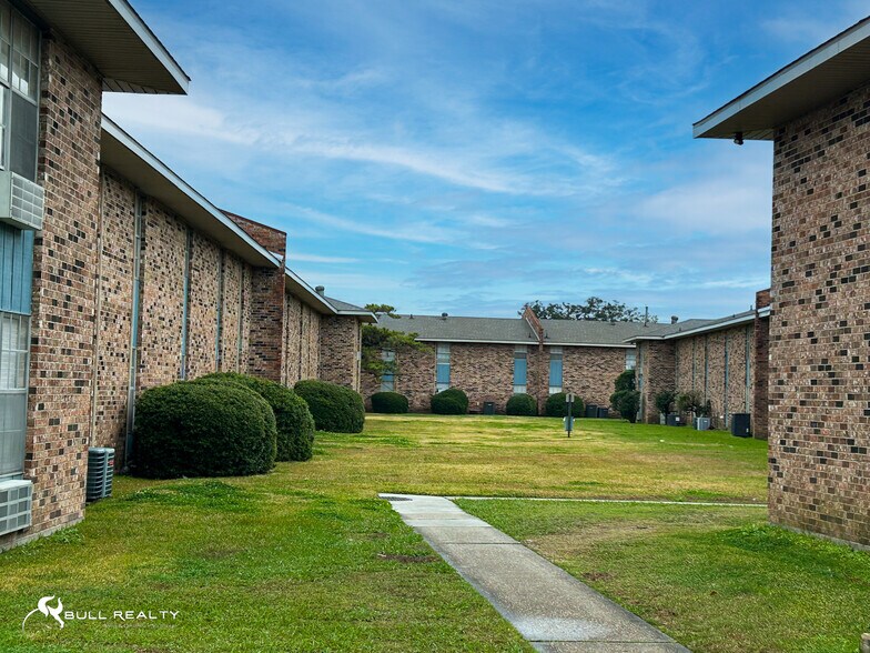 More Photos Of 317 Guilbeau Rd, Lafayette Apartments For Sale