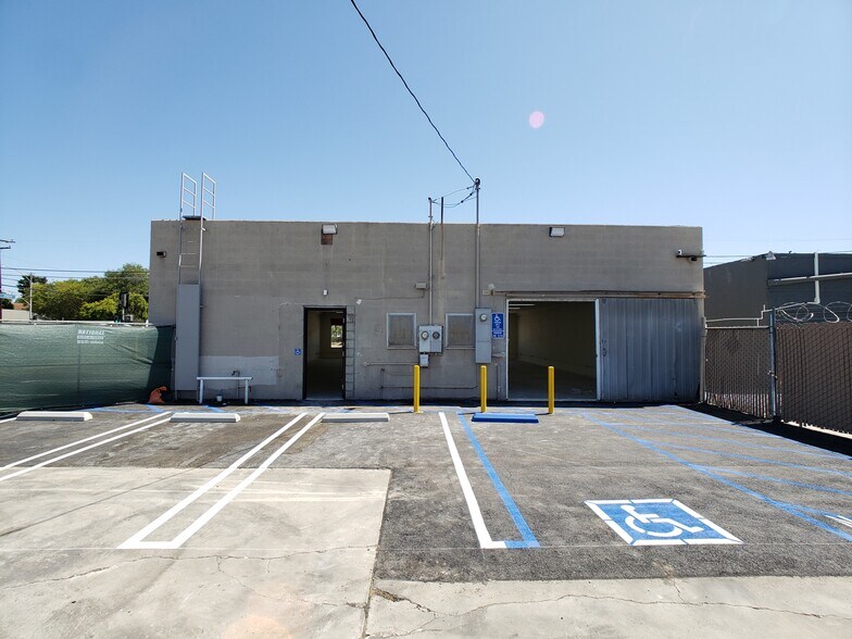 More Photos Of 7957 Whitaker St, Buena Park Storefront Retail Office For Sale