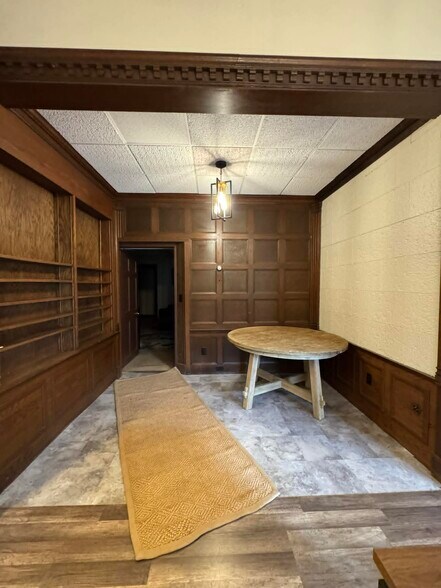 More Photos Of 127 Main St, Cooperstown Storefront For Sale
