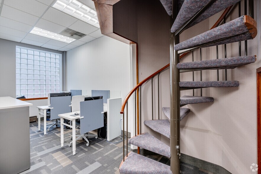 More Photos Of 1511 Walnut St, Philadelphia Office For Lease
