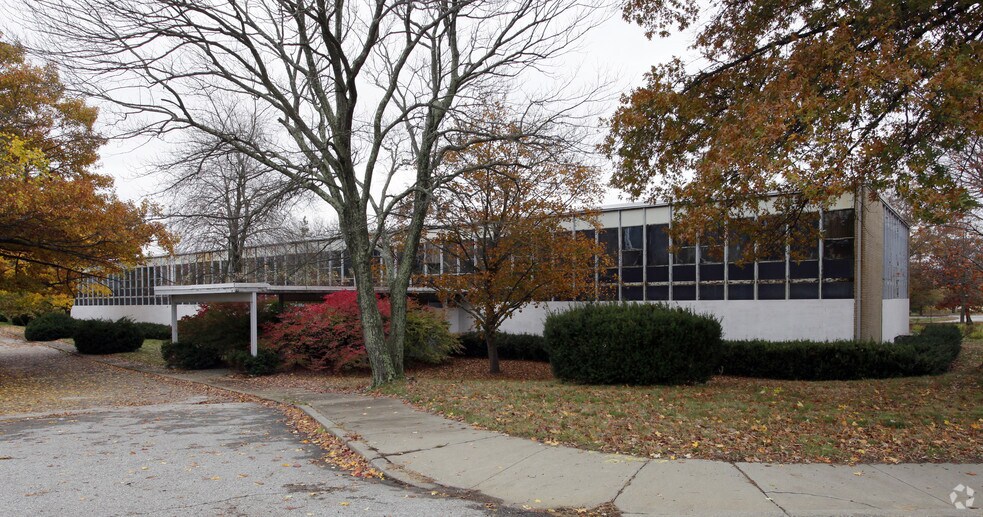 More Photos Of 77 Pawtucket Ave, Rumford Manufacturing For Sale