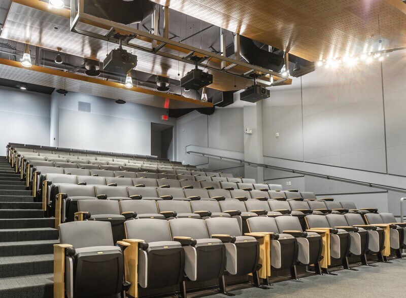 More Photos Of 5275 Leesburg Pike, Falls Church Office For Lease