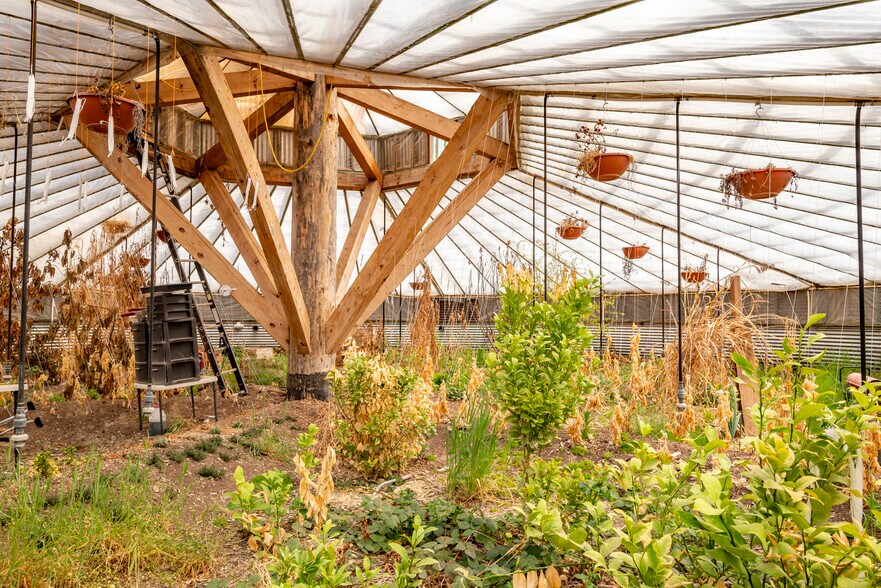 More Photos Of 700 N Center Street, Summit Land For Sale