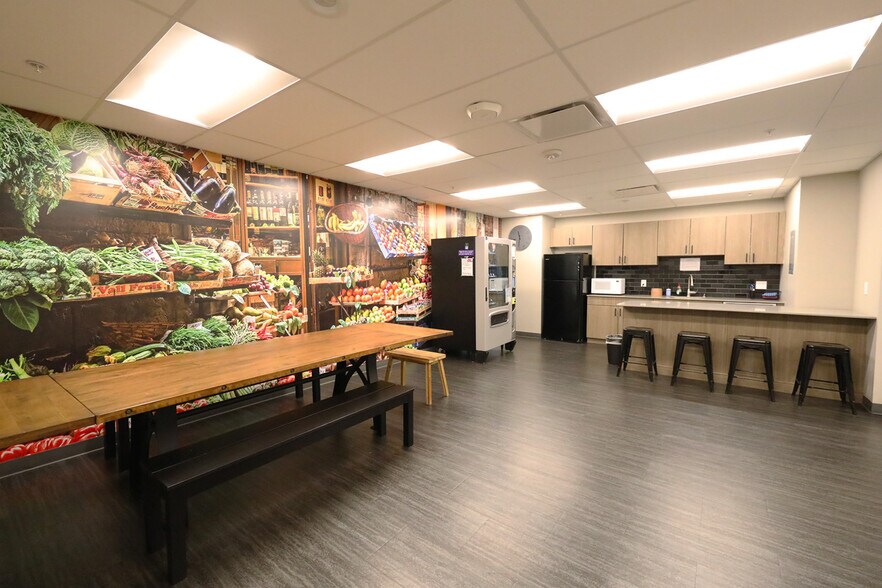 More Photos Of 65 E Elizabeth Ave, Bethlehem Medical For Lease