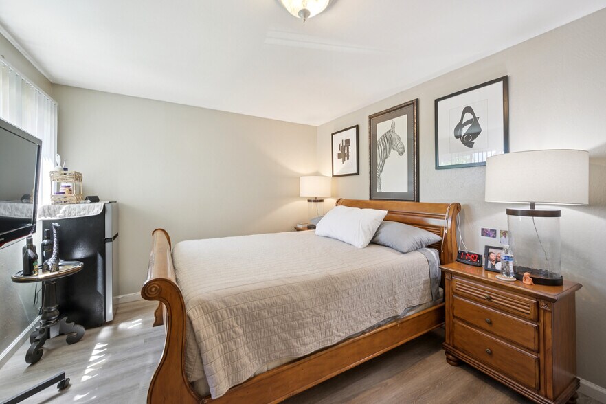 More Photos Of 550 Berry Ave, Hayward Apartments For Sale