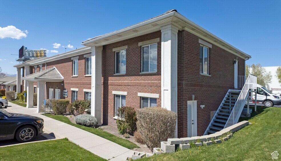 More Photos Of 11576 S State St, Draper Medical For Lease