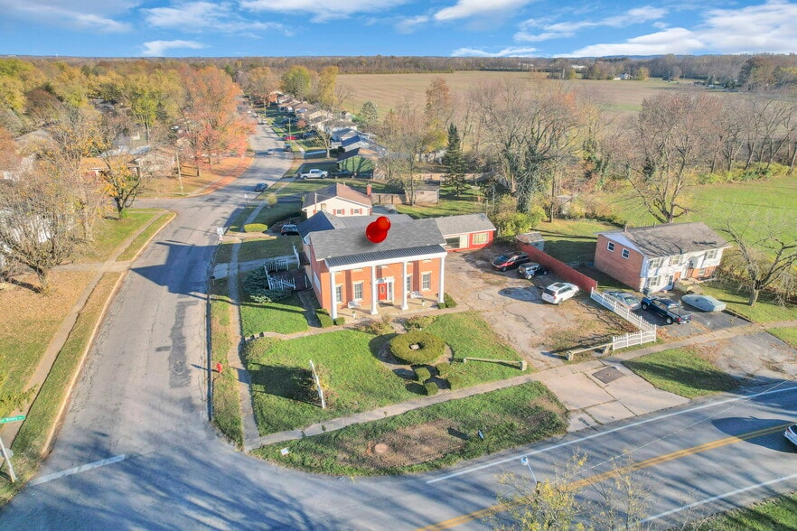 Primary Photo Of 3900 Noe Bixby Rd, Columbus Storefront Retail Residential For Sale