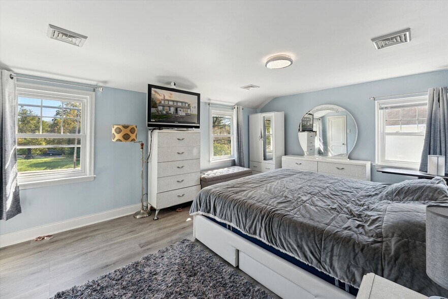 More Photos Of 419 N York Rd, Hatboro Office Residential For Sale