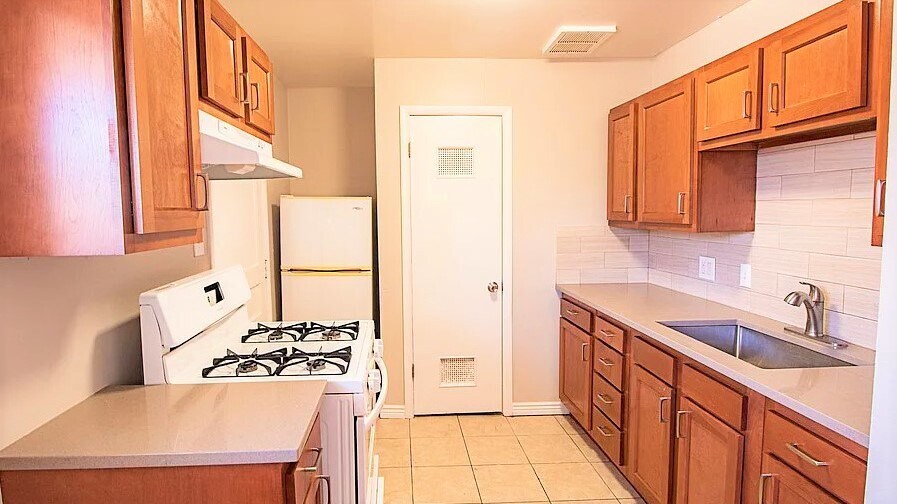 More Photos Of 8987 W 54th Pl, Arvada Apartments For Sale