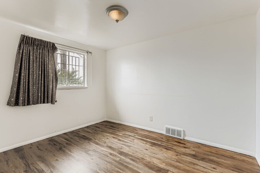 More Photos Of 9600 W Colfax Ave, Lakewood Hotel For Sale