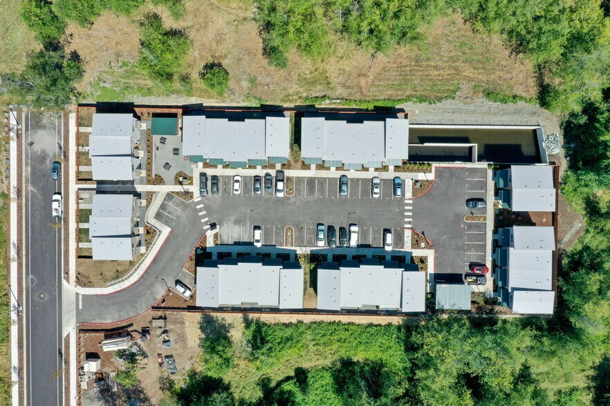 More Photos Of 201 Tull Ct, Bellingham Apartments For Sale