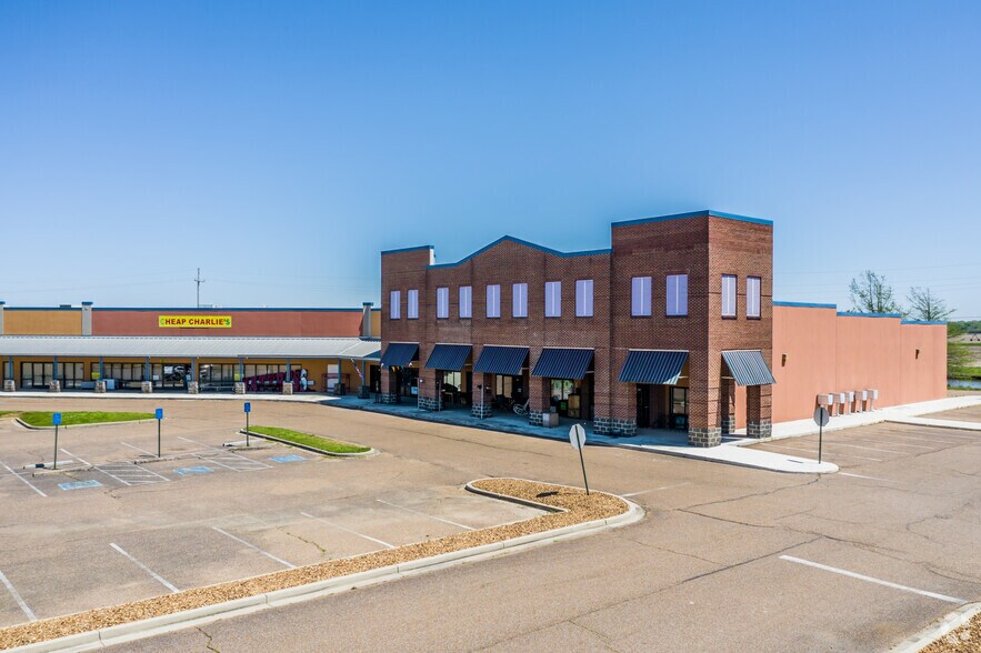 More Photos Of 13118 Highway 61 N, Robinsonville General Retail For Sale