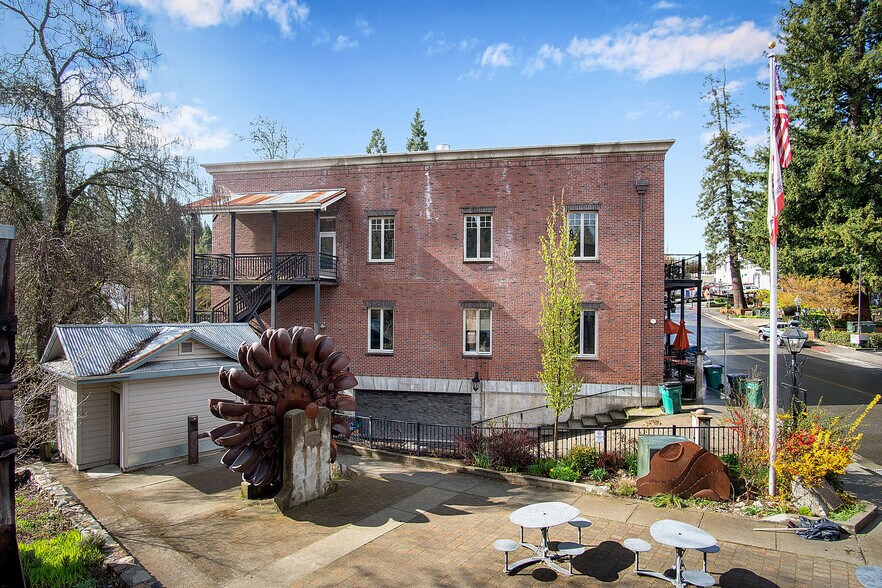 More Photos Of 100 Union St, Nevada City Office For Sale