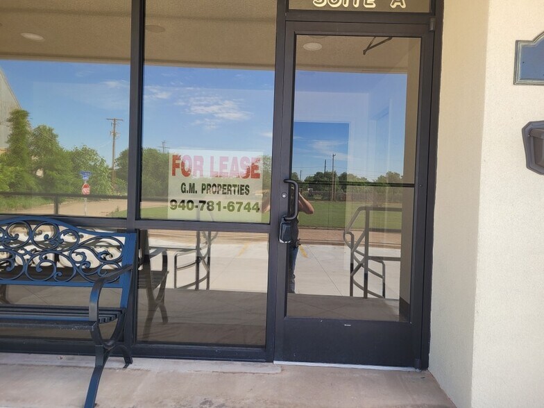 More Photos Of 406 Oak St, Wichita Falls Warehouse For Lease