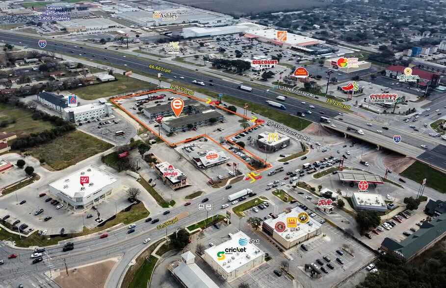 Primary Photo Of 1209 IH-35 E, New Braunfels Hotel For Lease