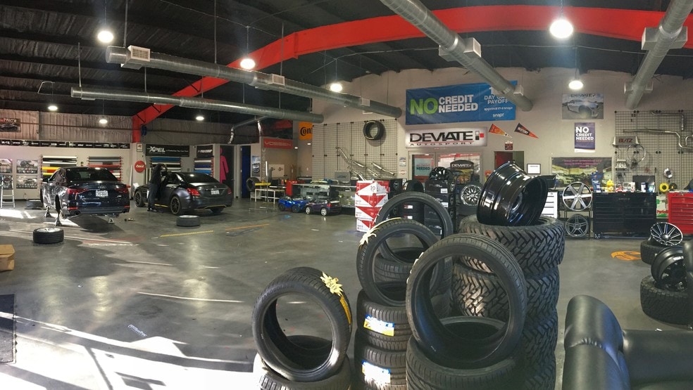 More Photos Of 1789 Upland Dr, Houston Warehouse For Sale