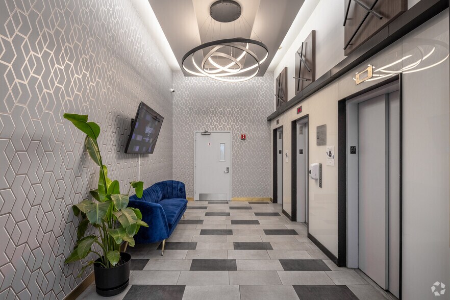 More Photos Of 15 W 38th St, New York Coworking Space