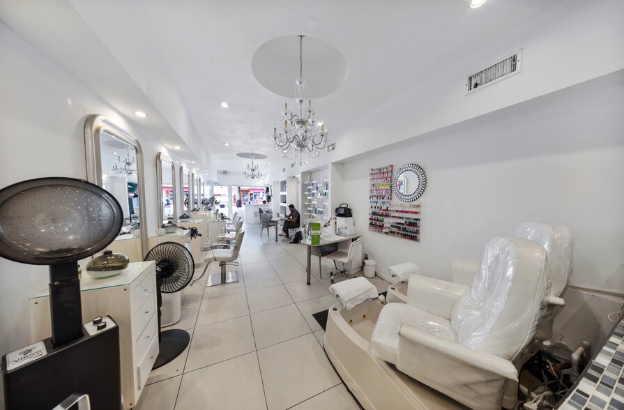 More Photos Of 9517-9523 Harding Ave, Surfside Storefront For Sale