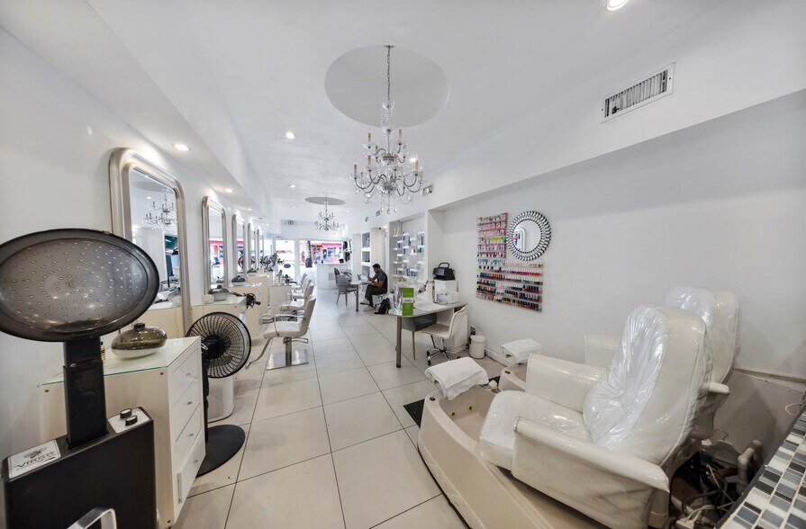 More Photos Of 9521 Harding Ave, Surfside Storefront For Sale