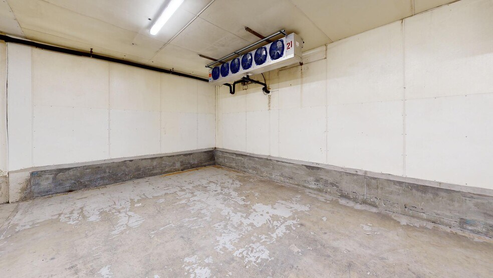More Photos Of 2423 E University Dr, Phoenix Refrigeration Cold Storage For Sale
