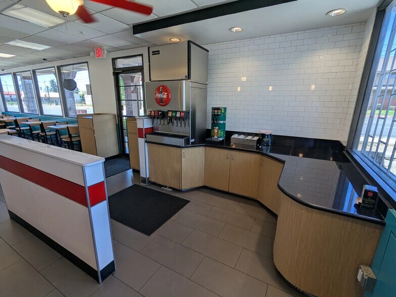 More Photos Of 2535 Del Rosa Ave, San Bernardino Fast Food For Sale