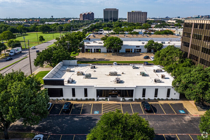 More Photos Of 13614 Midway Rd, Farmers Branch Office For Sale