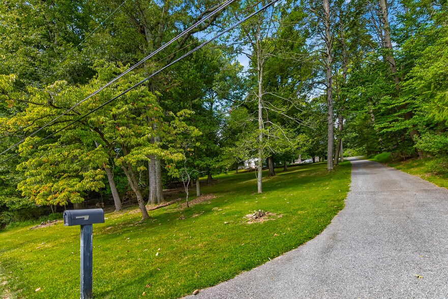 More Photos Of 13904 Overton Ln, Silver Spring Land For Sale