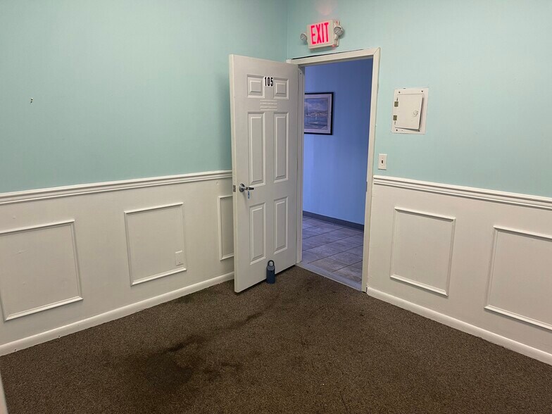 More Photos Of 15 N 5th St, Saddle Brook Office For Lease