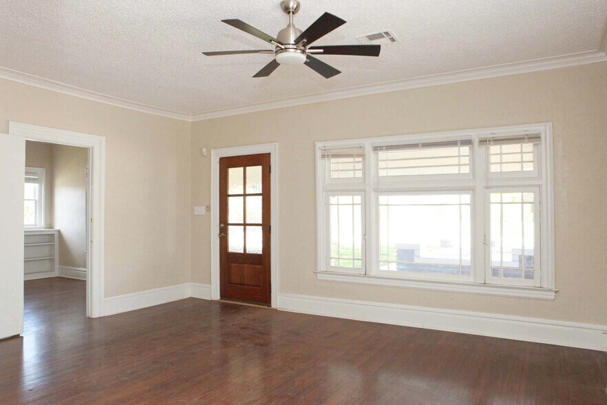 More Photos Of 1629 S Peoria Ave, Tulsa Loft Creative Space For Lease