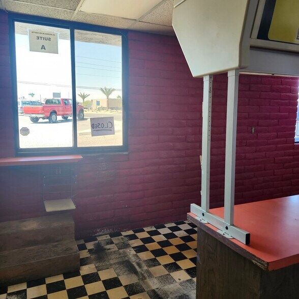 More Photos Of 35 Acoma Blvd S, Lake Havasu City Storefront Retail Office For Sale