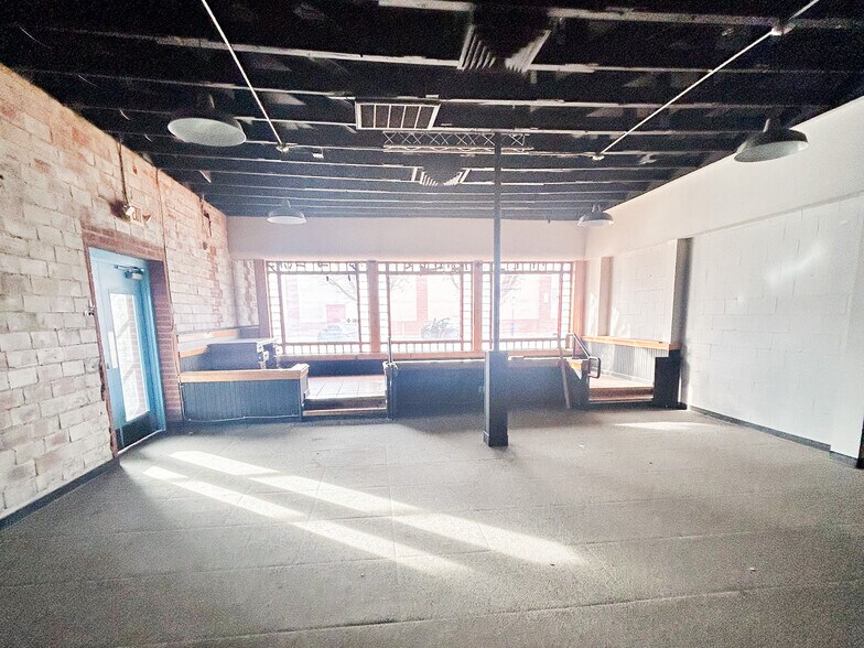 More Photos Of 2420 14th st, Lubbock Office For Lease