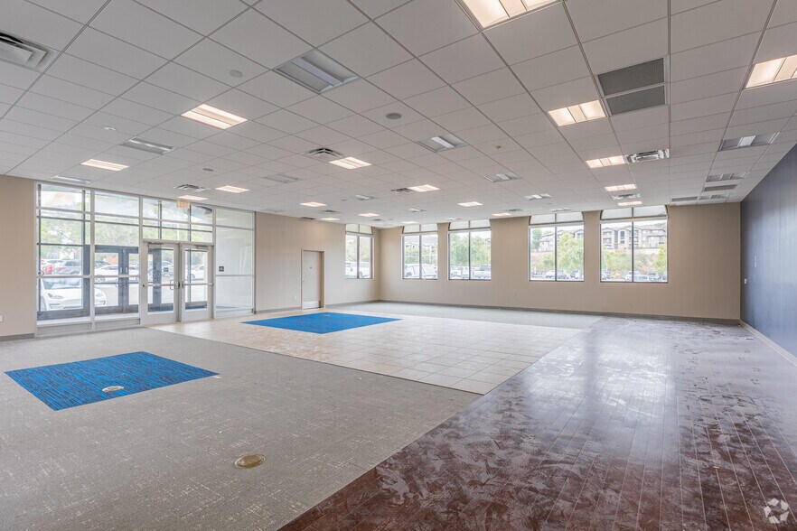 More Photos Of 1705 San Elijo Rd, San Marcos Bank For Lease