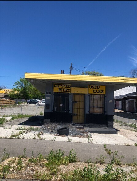 More Photos Of 4101-4121 Reisterstown Rd, Baltimore Freestanding For Sale