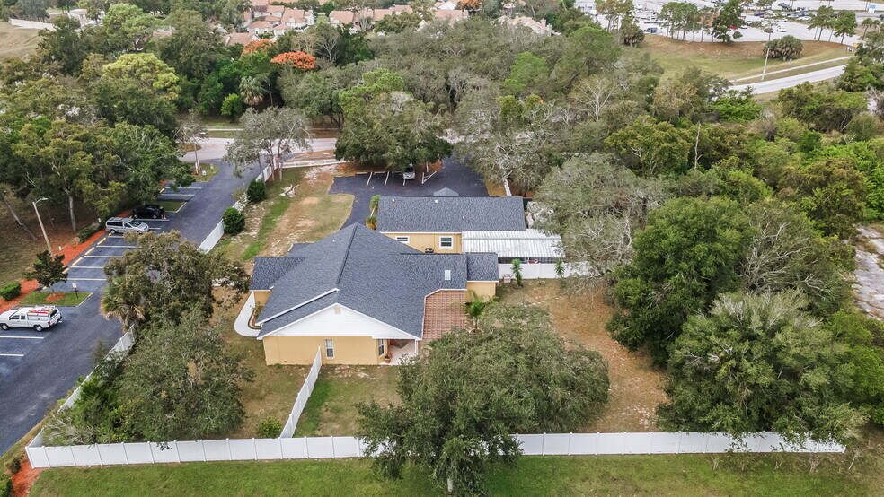 More Photos Of 11748 La Madera Blvd, Port Richey Office For Sale